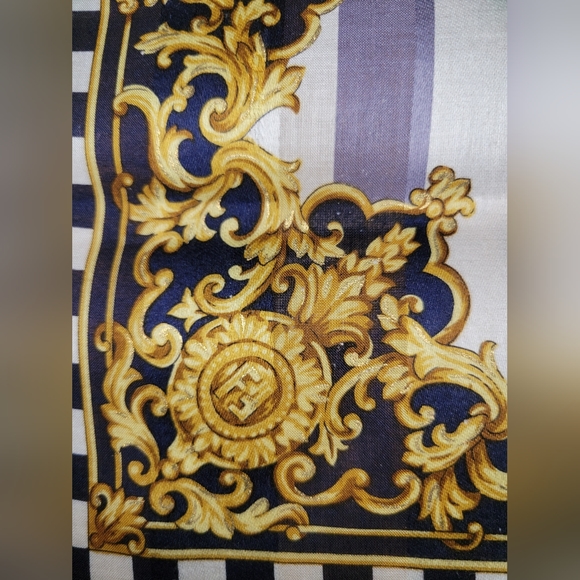 FENDI Vintage scarf - Picture 4 of 4
